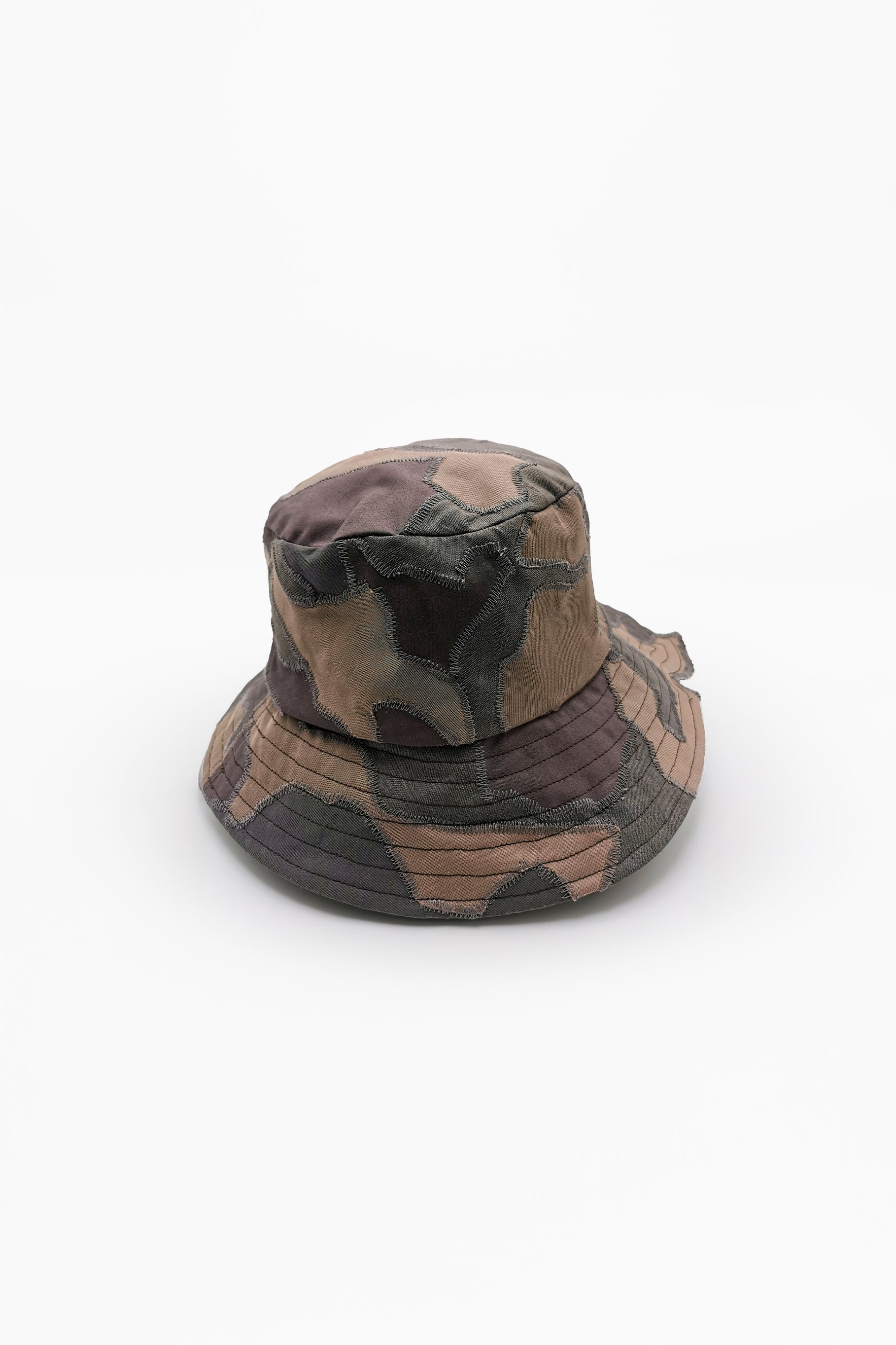 EDOUARD CAMO NUDE