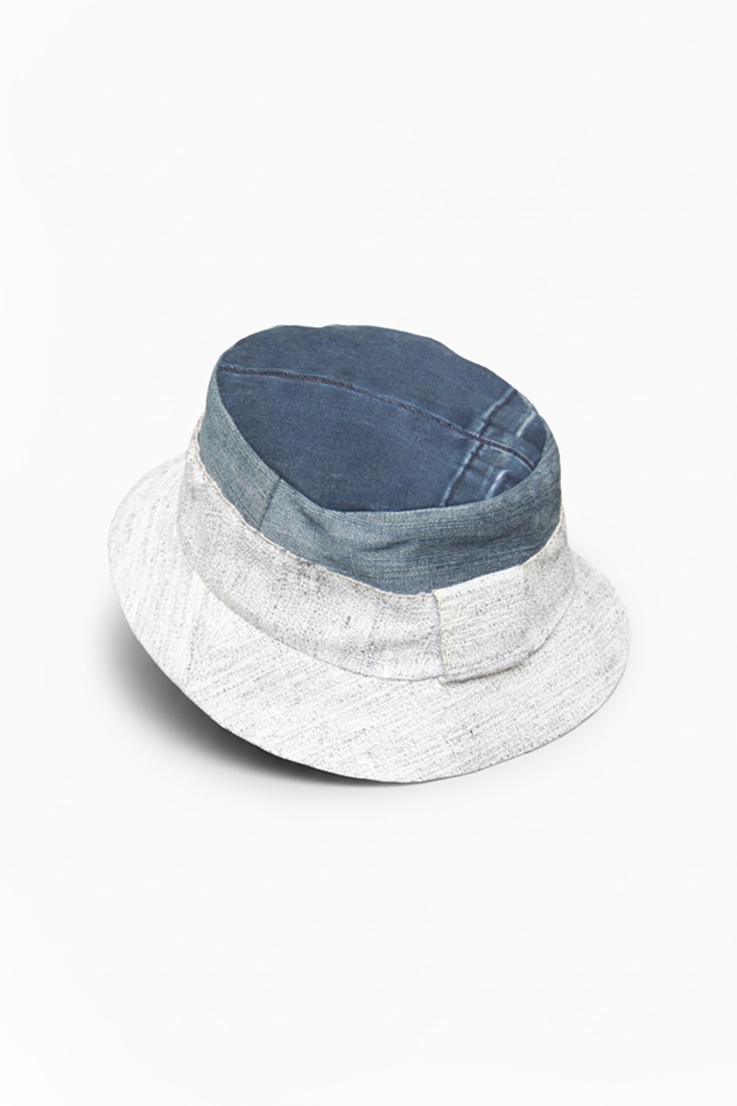 EDWARD JEANS & TWEED